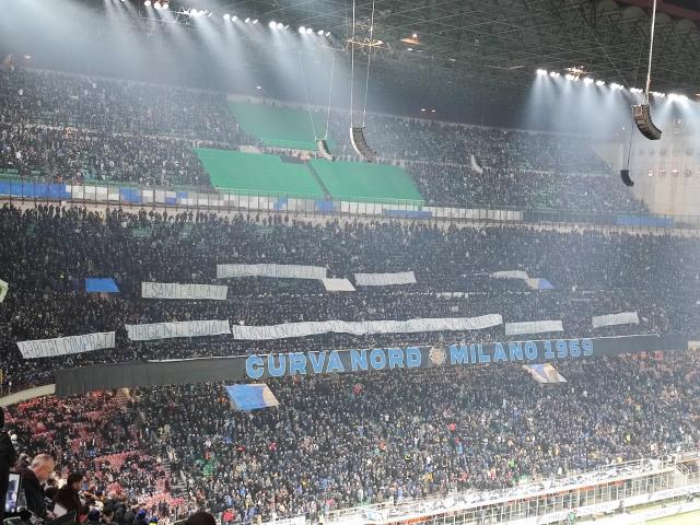 开云体育在线登入-【现场】看台上的美杜莎，让弗拉霍维奇与加蒂石化