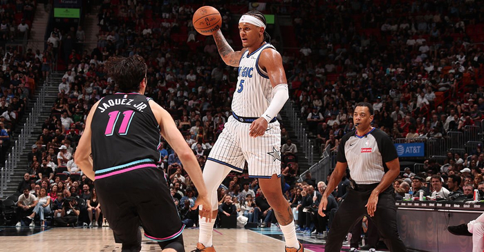 开云体育官网-班凯罗27+8阿德巴约20+7 魔术险胜热火7连胜|雅克|北京|巴姆-阿德巴约|巴姆·阿德巴约|德雷克·鲍威尔_新浪体育_新浪新闻